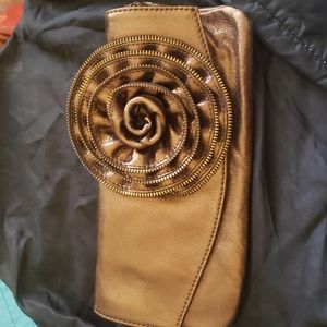Bronze clutch.